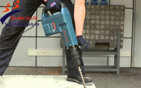 máy đục bê tông GSH 11 E cho khả năng khoan đục mạnh mẽ