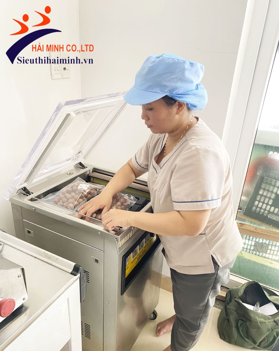 Máy hút chân không thực phẩm chứa nước tốt