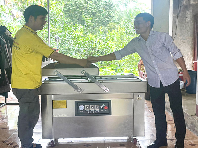 Máy hút chân không Yamafuji DZ-400/2SB (Buồng lõm 5cm)