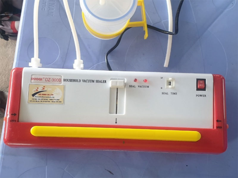 Máy hút chân không DZ-300B