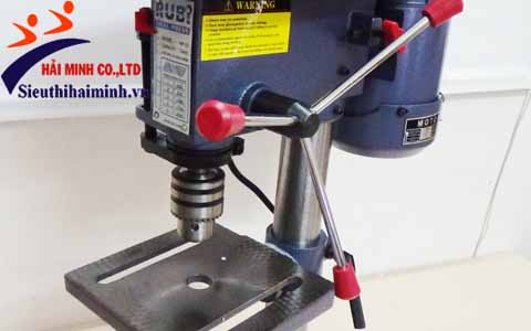 máy khoan bàn rubi HP13 với bàn làm việc chắc chắn