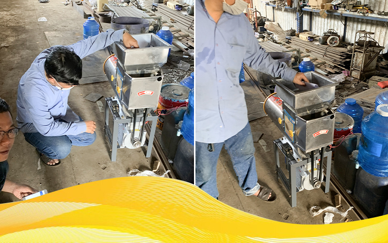 kĩ thuật hải minh bàn giao Máy nghiền vắt nghệ liên hoàn Inox NG-250 (đã gồm motor)