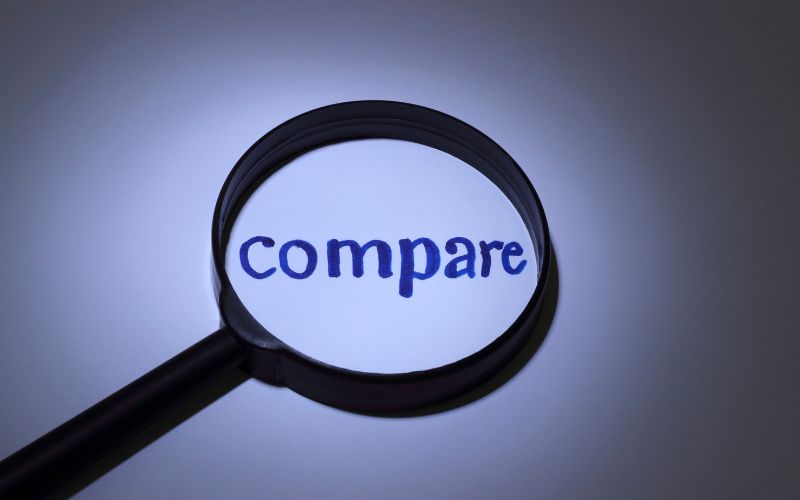 So sánh Inverter Yamafuji 4200 và Inverter Sumry 4200