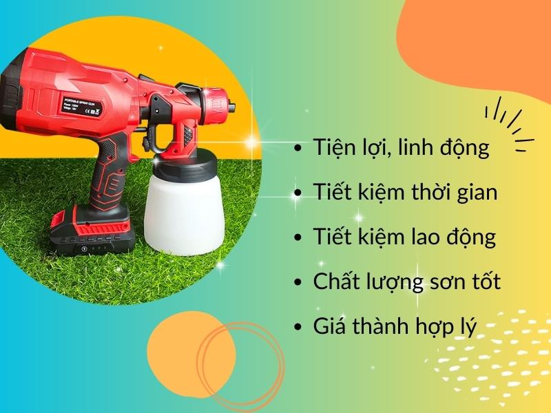 Co-nen-mua-may-phun-son-cam-tay-hay-khong