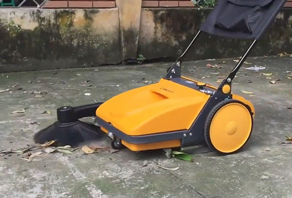 Máy quét rác đẩy tay Clepro CW-760/1