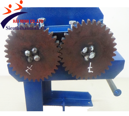 bánh răng di chuyển cùng tay quay giúp cho quá trình thái bì được mỏng và đều tay