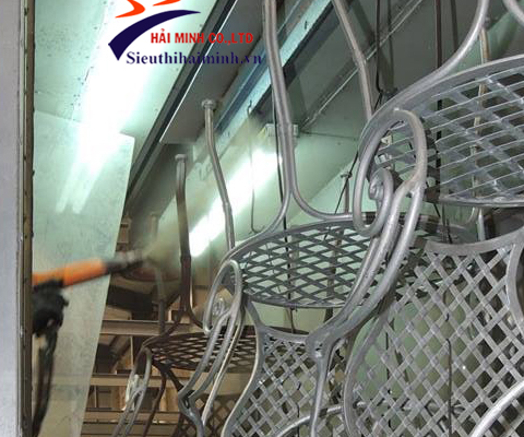 xưởng thủ công mỹ nghệ sử dụng máy uốn ống