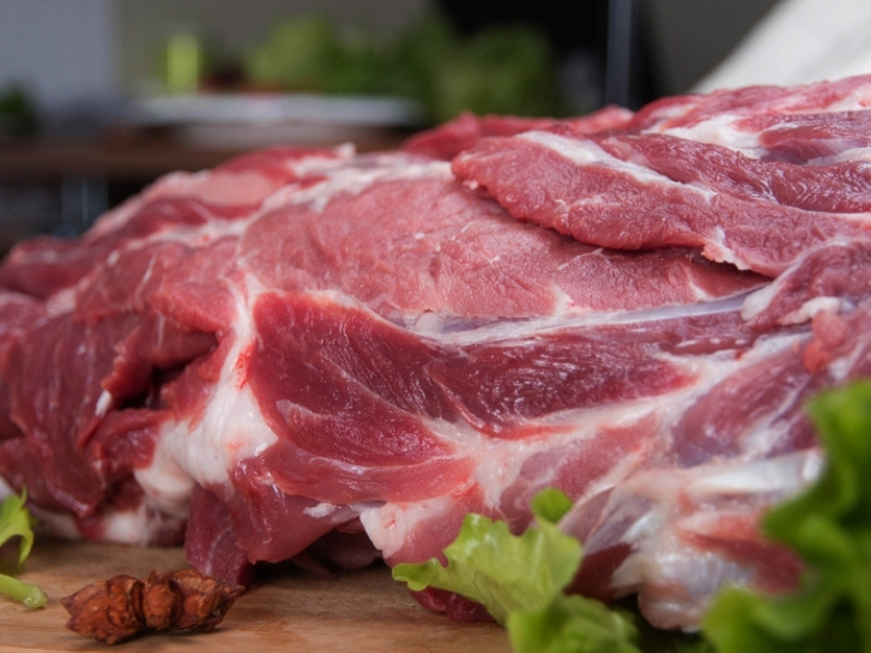 Cách chọn thịt lợn làm giò lụa