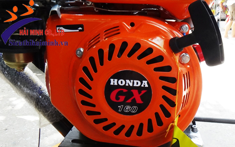 Máy xoa nền bê tông sử dụng động cơ Honda GX160