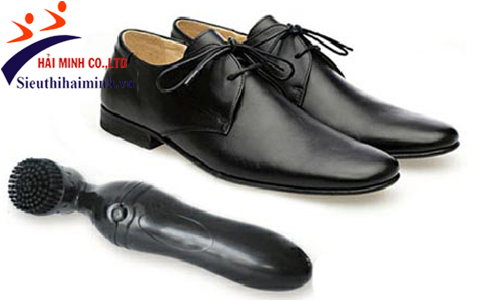 Máy đánh giày mang lại vẻ sáng bóng cho đôi giày của bạn