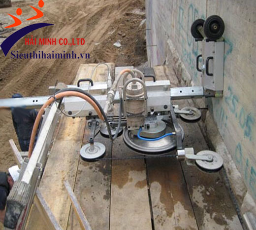 Máy cắt tường hoạt động với công suất mạnh mẽ