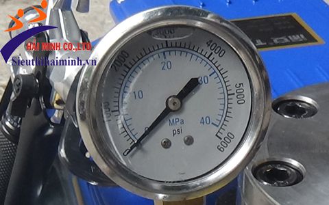 Đồng hồ đo áp của máy phun sơn Yamafuji TA9950