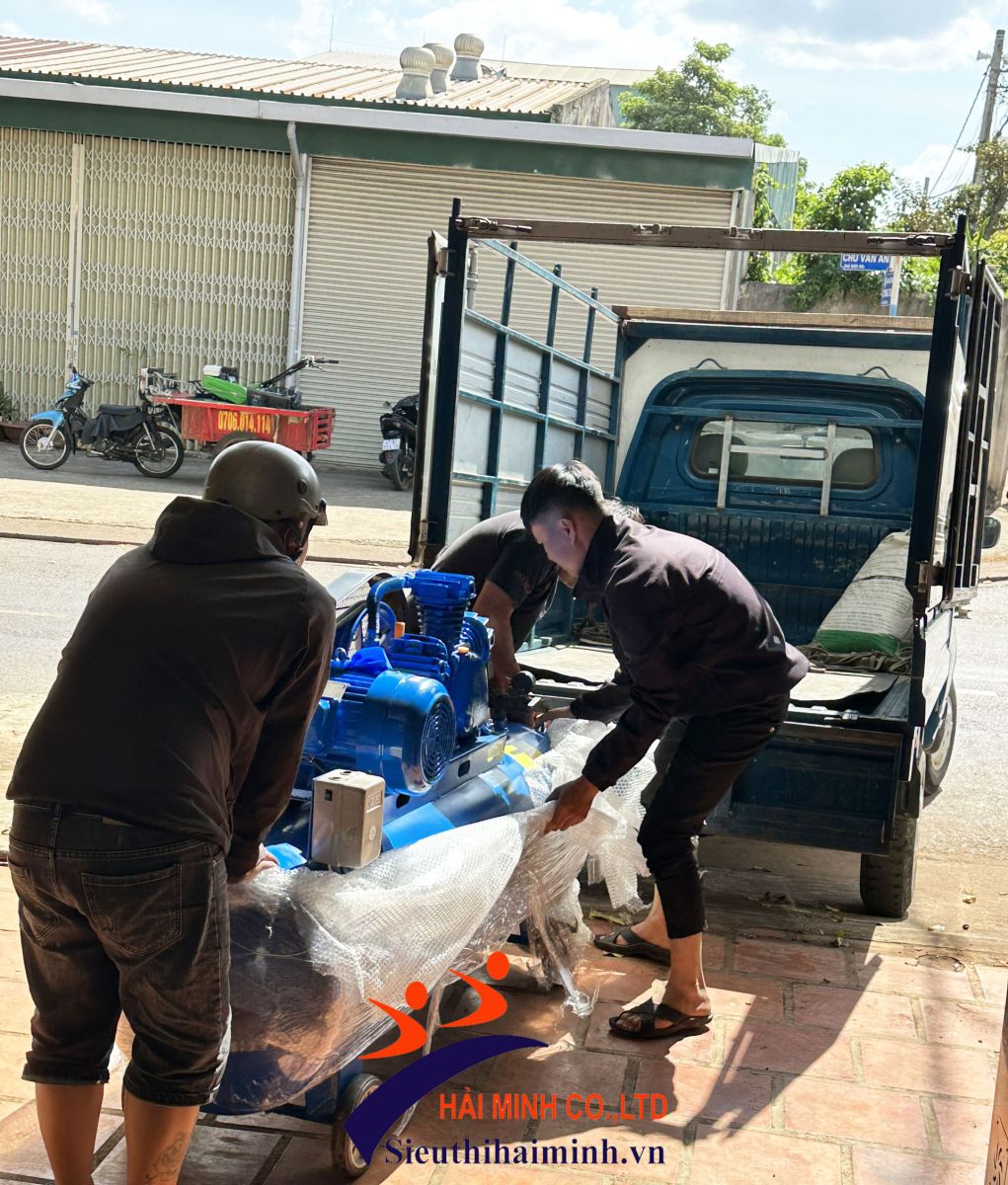 Máy nén khí dây đai PEGASUS TM-W-0.67/8-330L