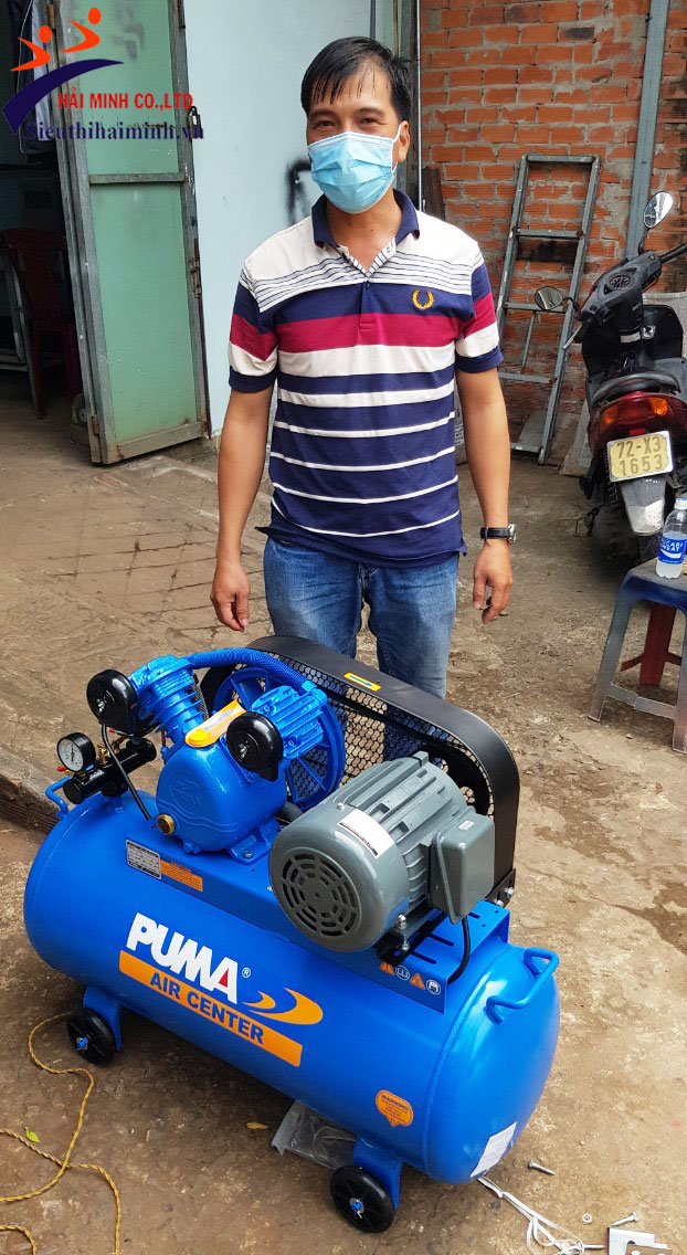 Khách hàng nhận máy nén khí từ kỹ thuật sieuthhaiminh.vn  Khách hàng nhận máy nén khí từ kỹ thuật sieuthhaiminh.vn