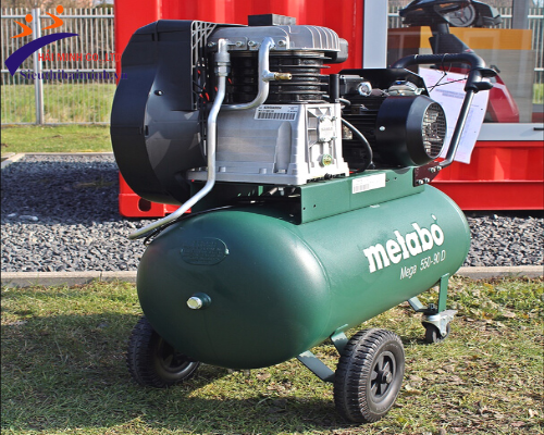 Mặt bên máy nén khí Metabo Mega 550-90 D