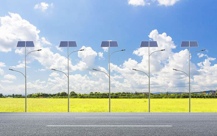 Có nên đầu tư dùng đèn năng lượng mặt trời không?