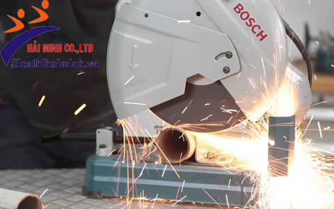 Máy cắt sắt Bosch cắt nhanh với độ an toàn cao