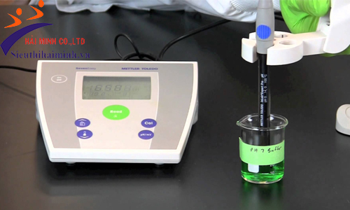 Sử dụng máy đo pH đơn giản, độ chính xác cao