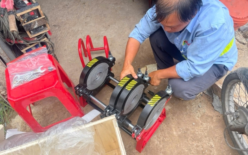 Những rủi ro khi tự sửa máy hàn ống nhựa