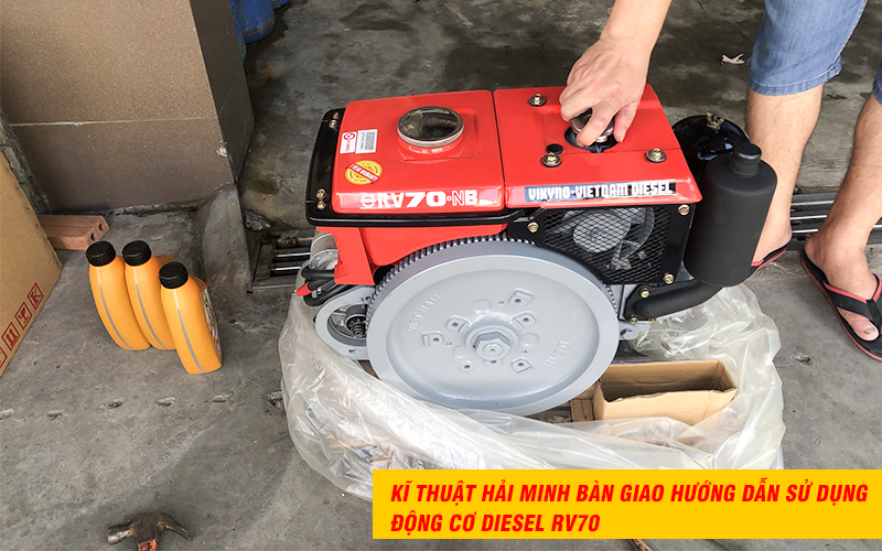 bàn giao Động cơ diesel RV70