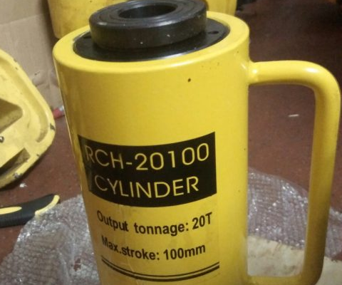 Kích thủy lực rỗng tâm RCH20100