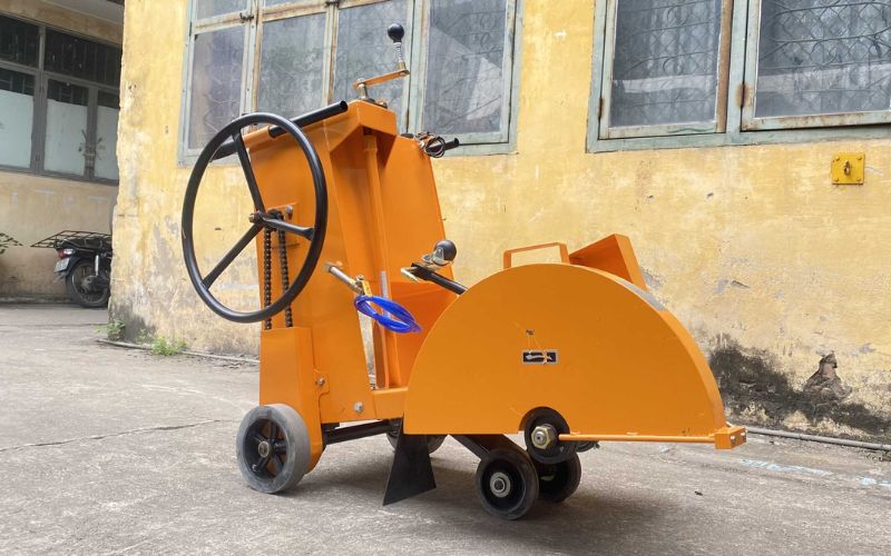 Thiết kế Máy cắt bê tông KC24