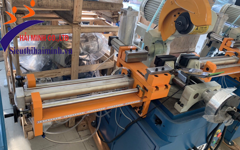 Sử dụng máy cắt ống cấp phôi tự động RS-315
