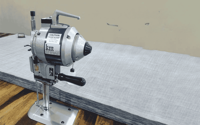 Tại sao nên chọn máy cắt vải cũ
