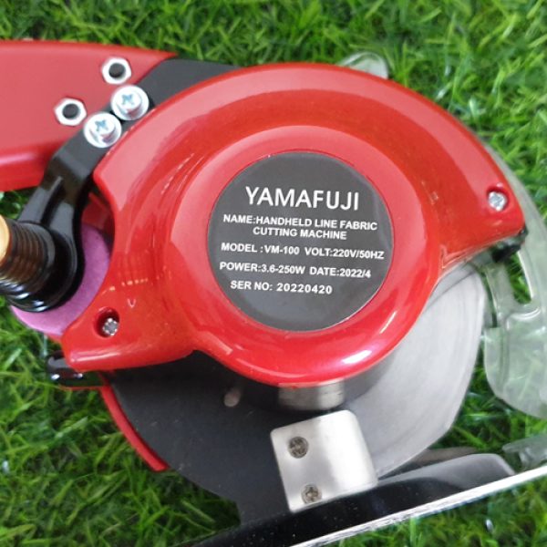 Photo - Máy cắt vải Liền trục Yamafuji VM-100 (động cơ servo)
