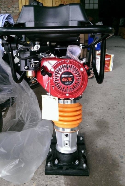 Hình ảnh máy đầm cóc