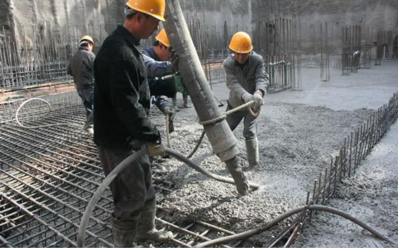 5 Sai lầm khi sử dụng máy đầm dùi từ kỹ thuật viên