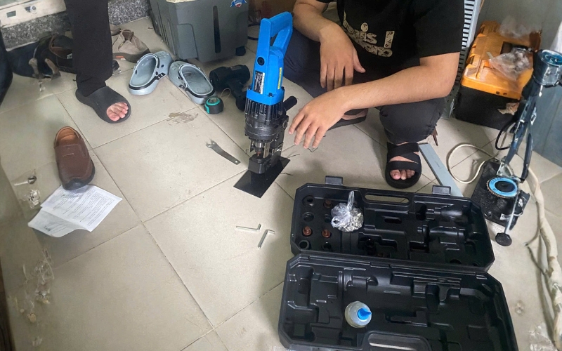 Máy đột lỗ thuỷ lực MHP20