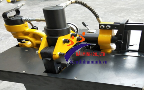 Đầu máy gia công thanh cái CHY200