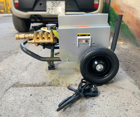 Máy rửa xe cao áp Koisu LT17MB gia tot