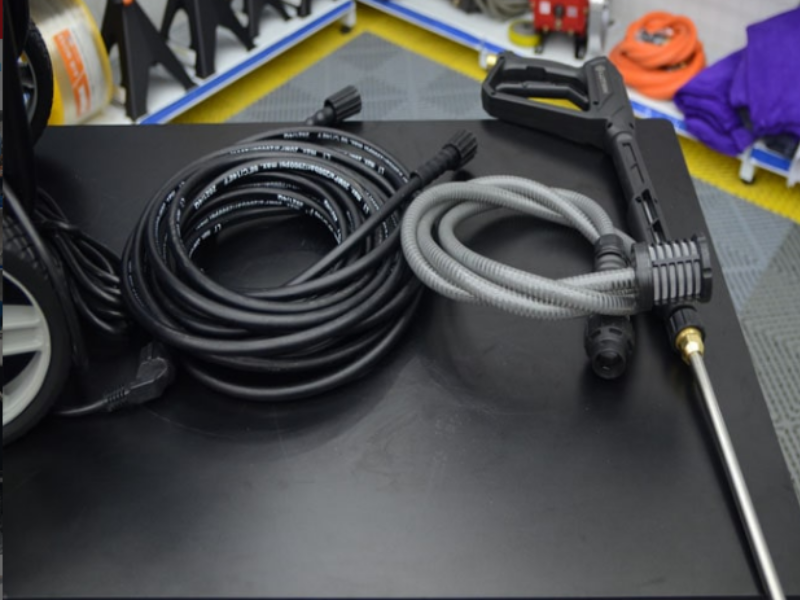 Máy phun rửa cao áp 2.2KW