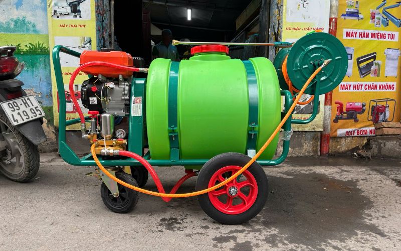 Máy phun thuốc công nghiệp HM-160L chạy xăng