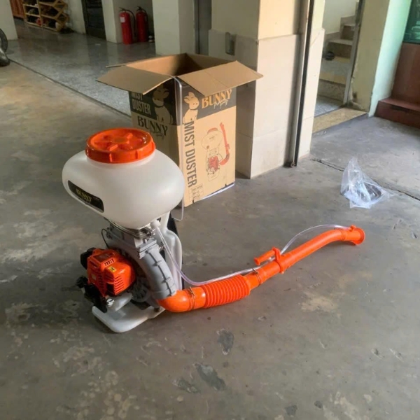 Máy phun thuốc chạy xăng Bunny BNY-435
