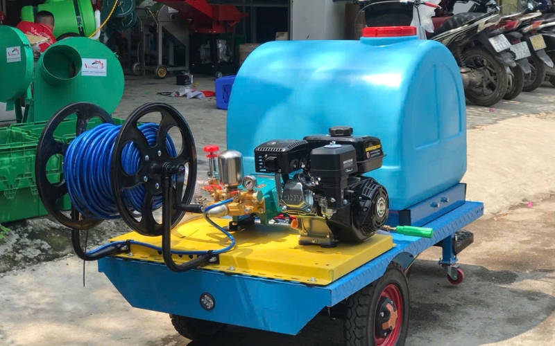 Tính năng nổi bật của Máy phun thuốc chạy xăng 7HP TB-300L
