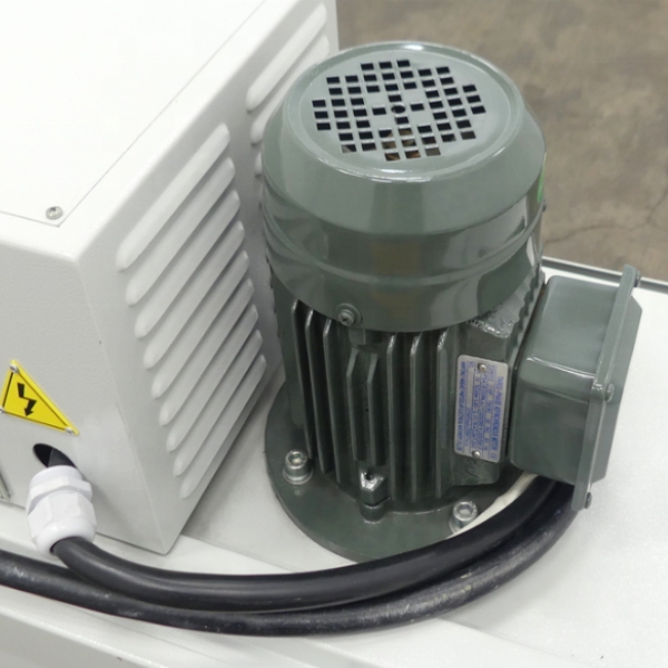 Máy co màng nhãn chai Yamafuji SM-1230