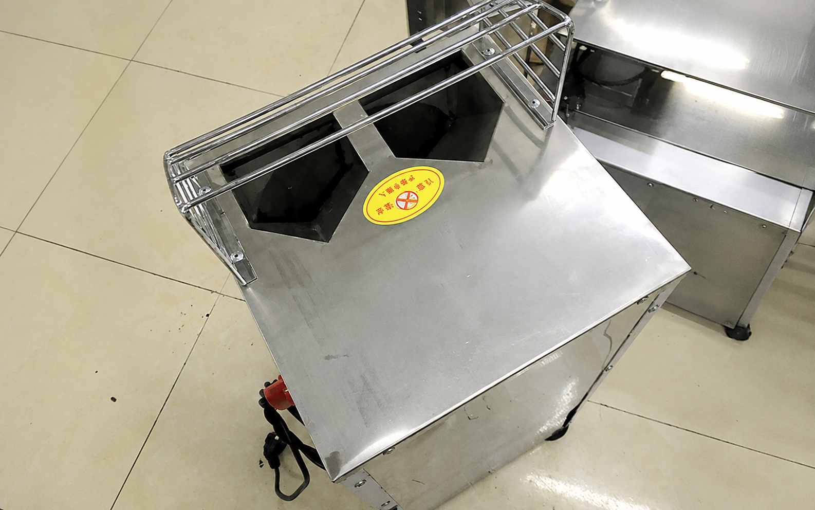 Máy thái lát, sợi củ quả Yamafuji Q-200