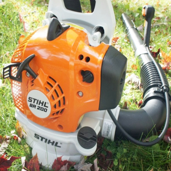 Máy thổi lá đeo lưng STIHL BR200