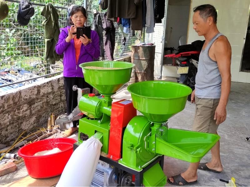 sử dụng máy xát gạo 2 chức năng
