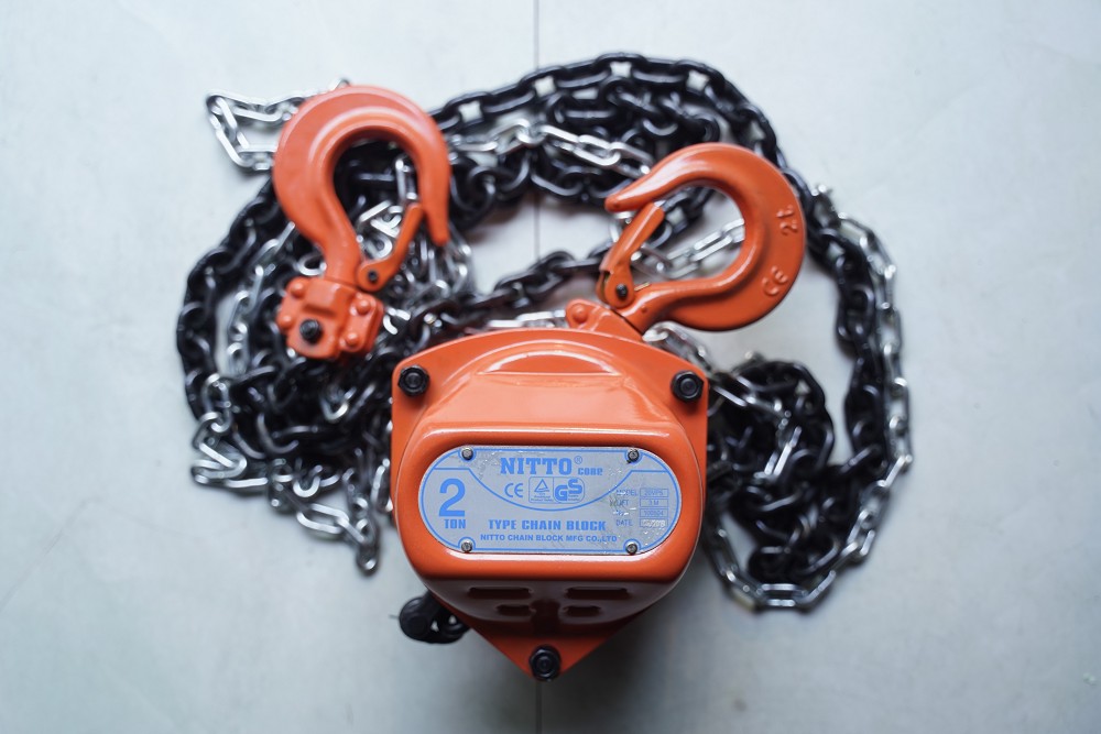 pa lăng xích kéo tay Nitto 2 tấn