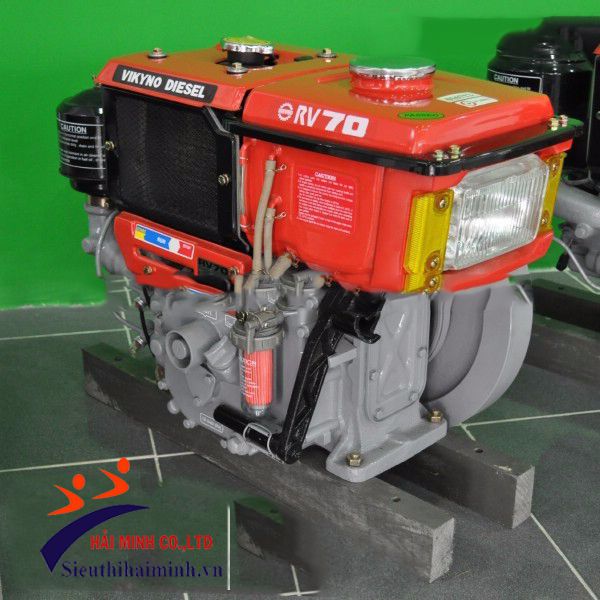 Động cơ diesel RV70