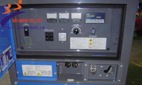 Hệ thống bảng điều khiển của máy phát điện Denyo DCA-13LSK