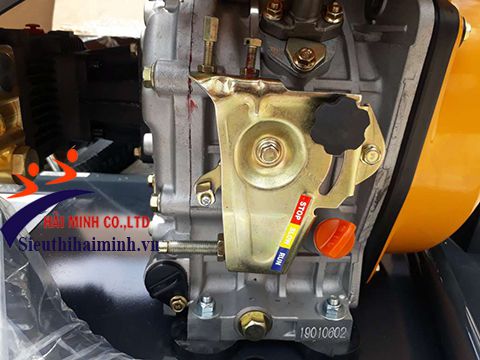 Máy rửa xe chạy dầu Lutian công suất lớn