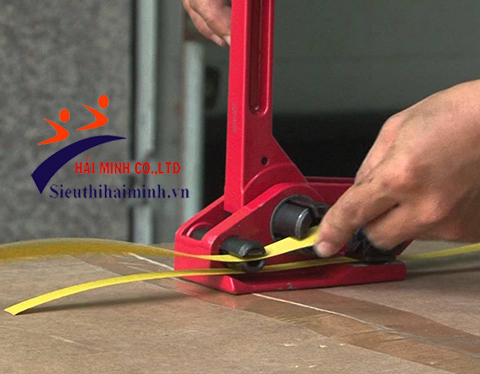 Dụng cụ căng dây đai YBICO P330