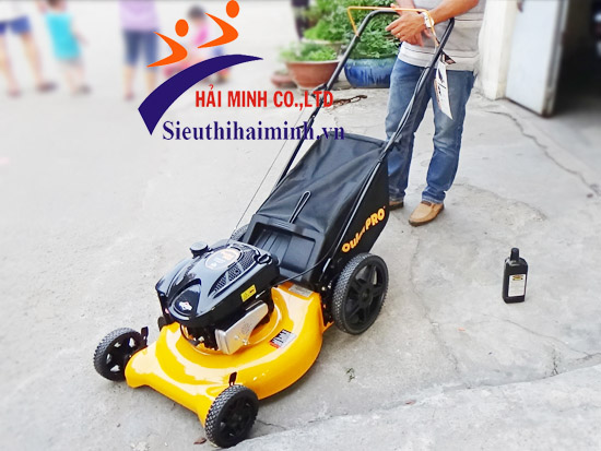 máy cắt cỏ Poulan 6.25HP - USA
