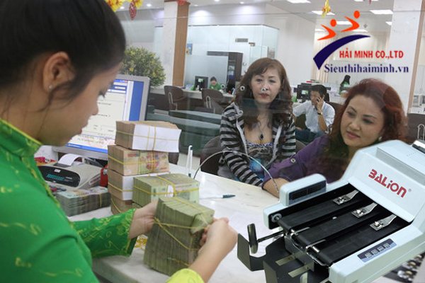 Máy đếm tiền Balion NH-301 sử dụng đơn giản