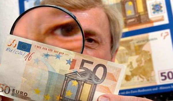 Máy đếm tiền JINGRUI ZY-5688 phát hiện tiền giả